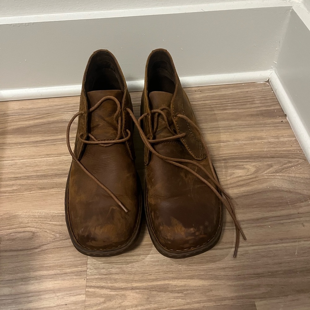 Born Grand Canyon Men's Tan Chukka Boots, Men’s 9. Like new, minimal wear. - Picture 3 of 5